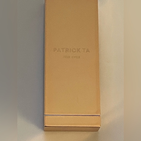 PATRICK TA Major Dimension Eye Illusion Eyeshadow Duo in “Still at the Club”
